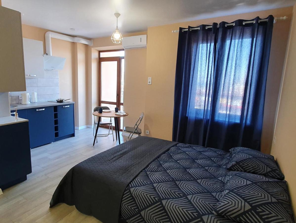 Calm Harbour Sea View Apartment Odessa Buitenkant foto